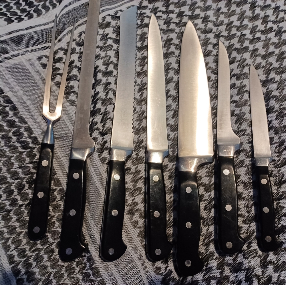 BergHOFF knife set